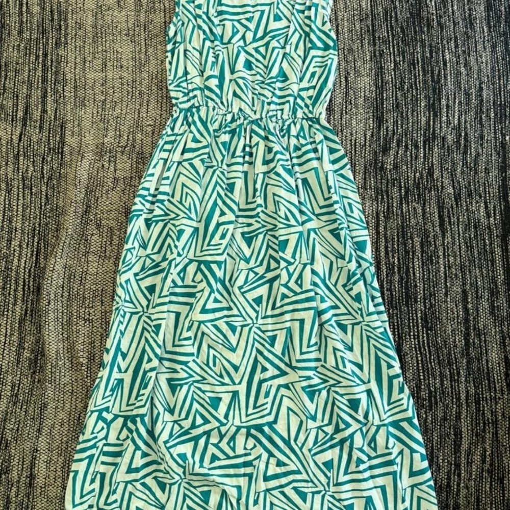 white and blue geometric pattern cotton midi dress